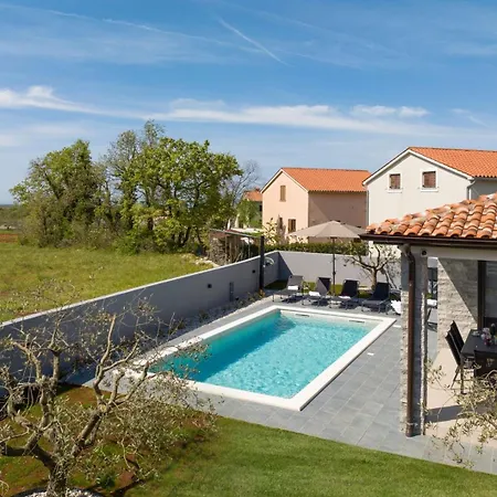 Vila Barbara By Villsy *